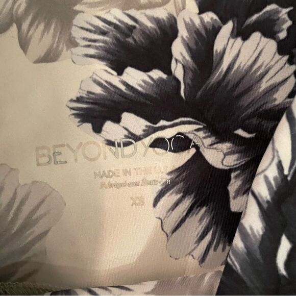 Beyond Yoga High Waisted Midi Legging - Picture 4 of 7